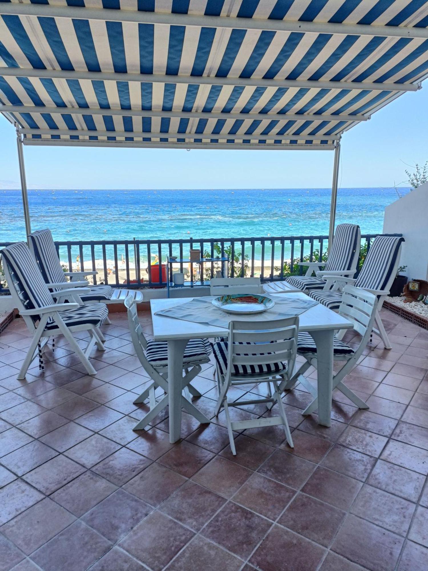 Casa Vacanze Margarita SantʼAlessio Siculo Exterior foto